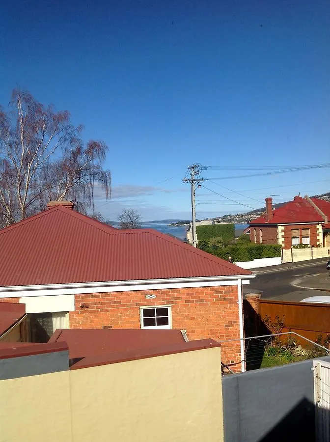 Waterloo Cottage Hobart 0*,  Australie